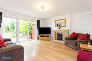 Sitting Room- click for photo gallery